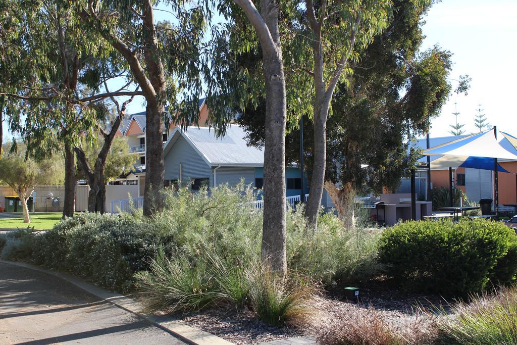 Mandurah Ocean Marina Chalets Exterior foto